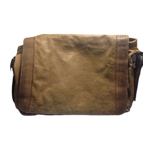 10% OFF FS ITEM70FossilMailman Bag Premium Leather Tan